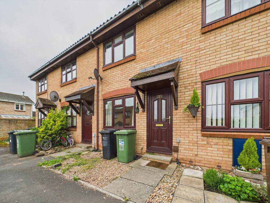 House Fakenham Drive in Hereford