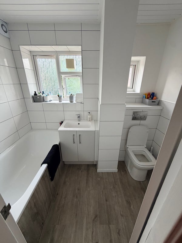 Room Whitnell Way in Greater London