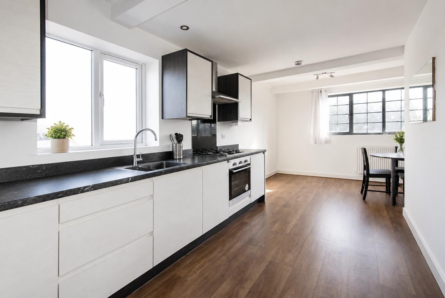 Flat Villa Road in Nottingham