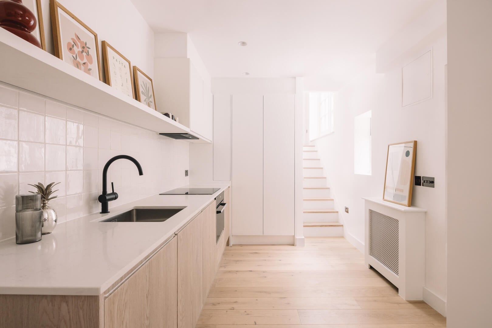 Flat Warwick Road in Greater London