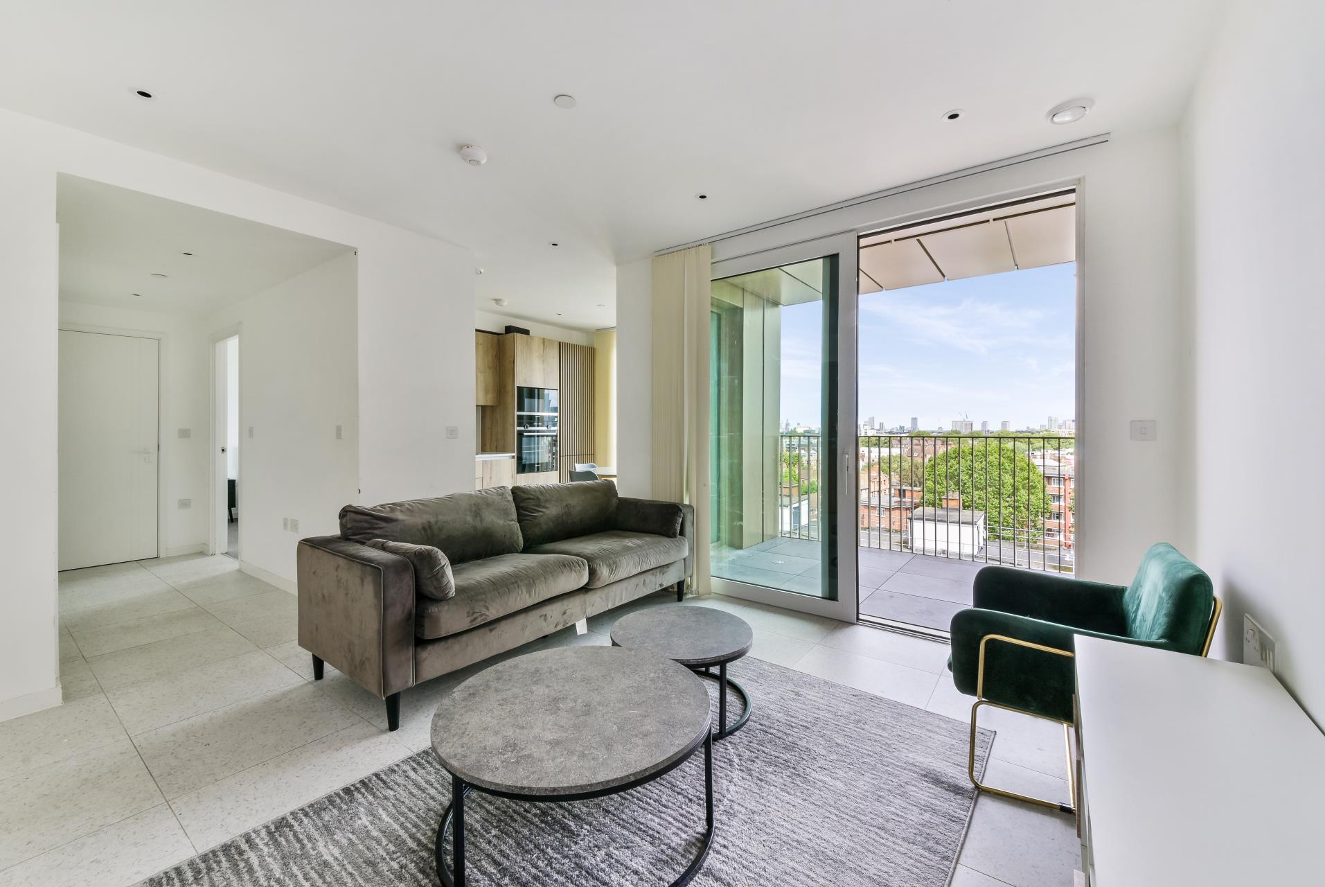 Flat Sidney Street in Greater London