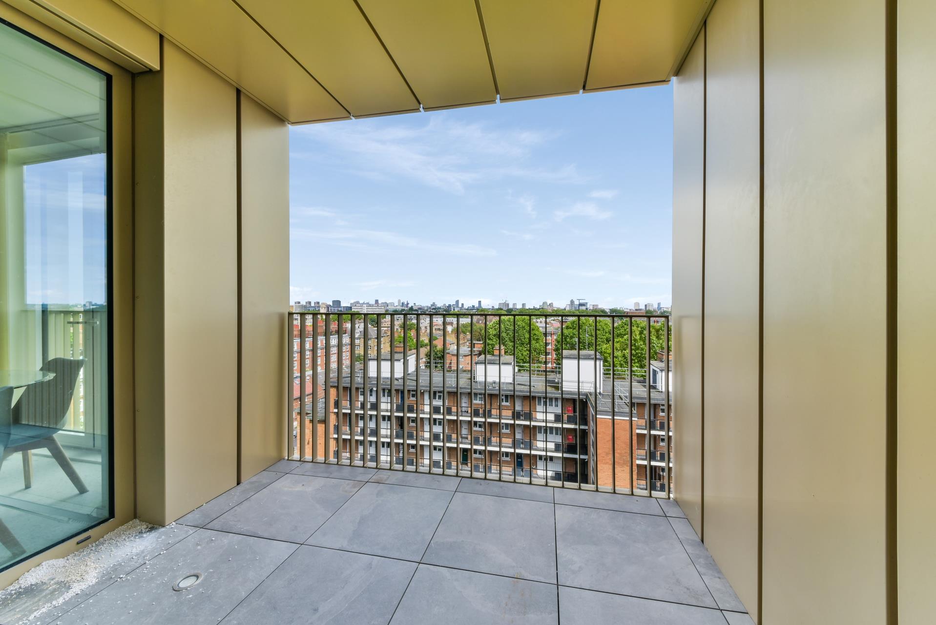Flat Sidney Street in Greater London