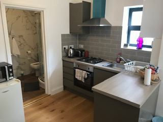 Flat Cranwich Road in Greater London