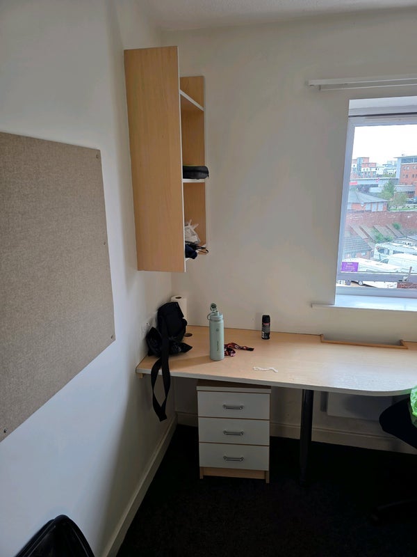 Room Leighton Street in Preston