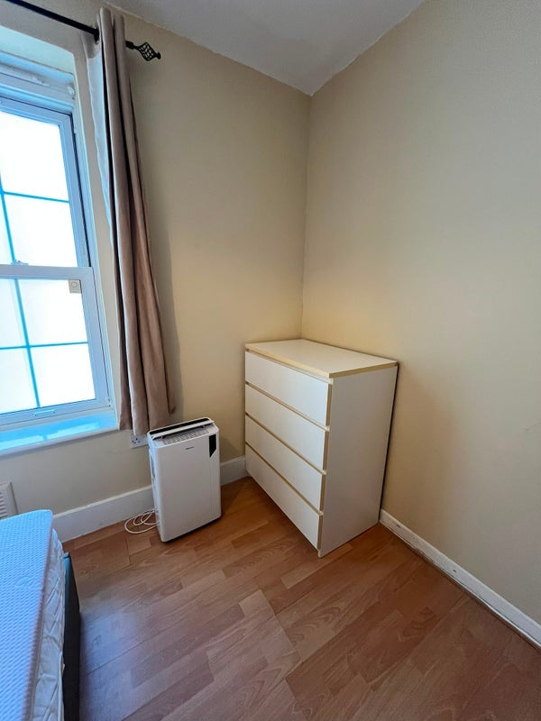 Room Lant Street in Greater London
