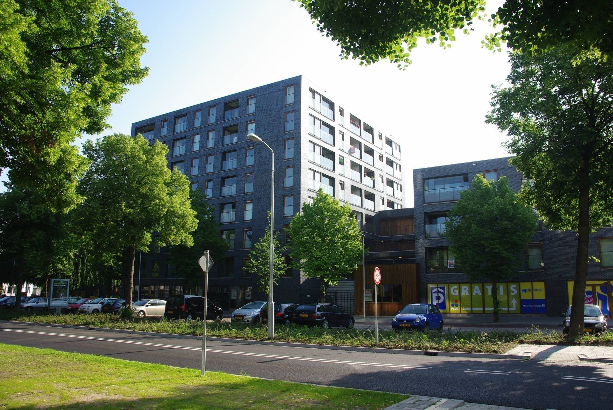 Flat Dr Cuyperslaan in Eindhoven