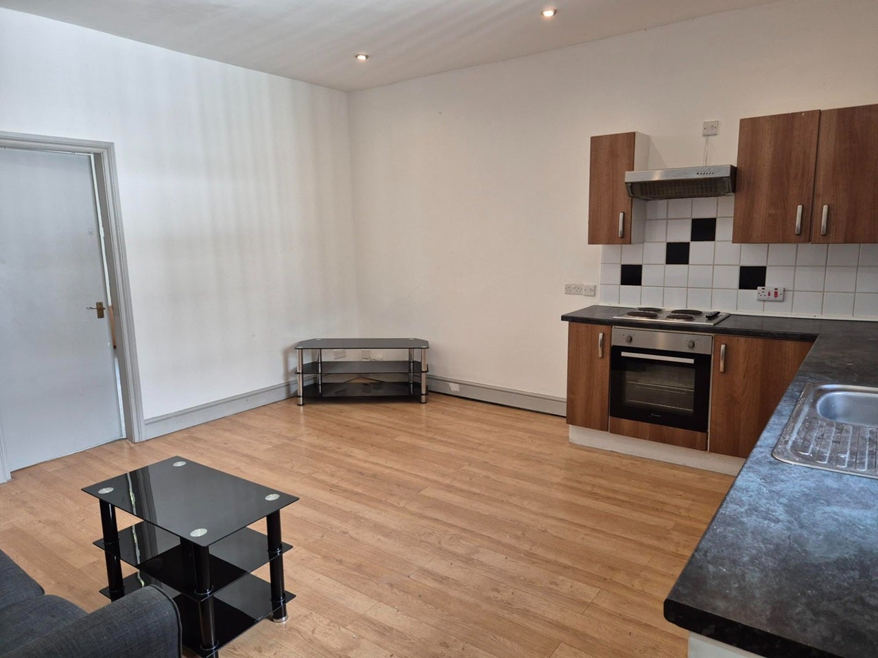 Flat Moorgate Street in Blackburn