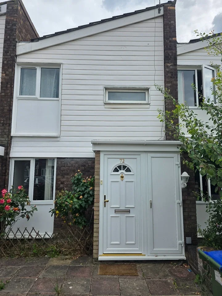 House Sydney Road in Greater London