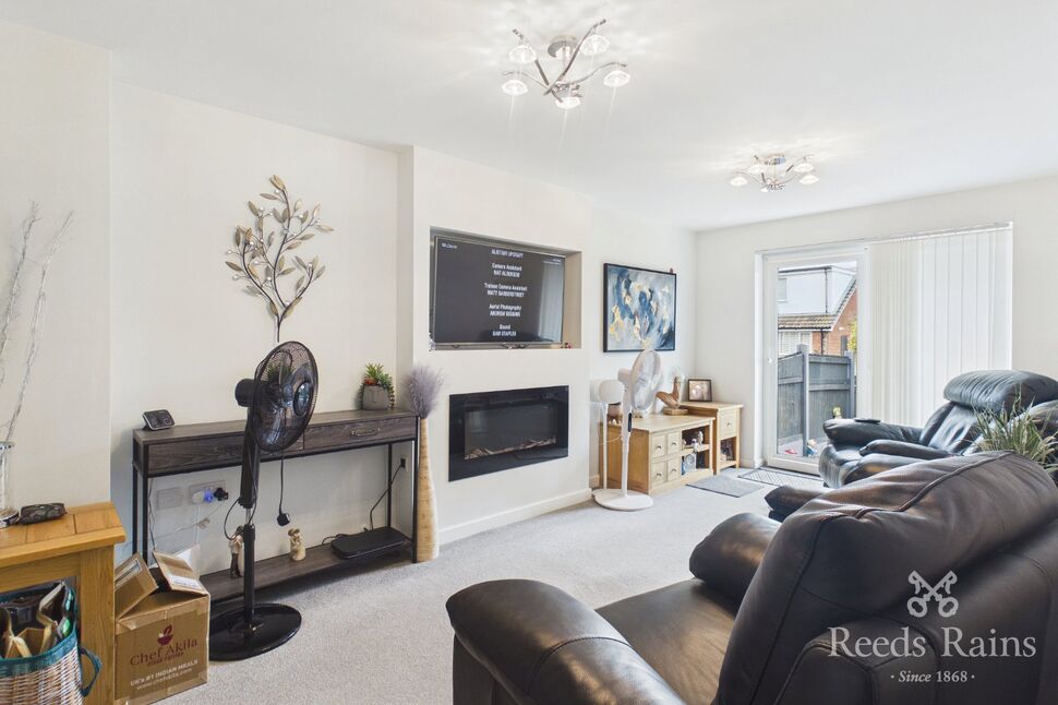 Flat Mason Close in Freckleton