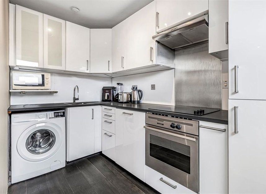 Flat Dean Street in City of Westminster