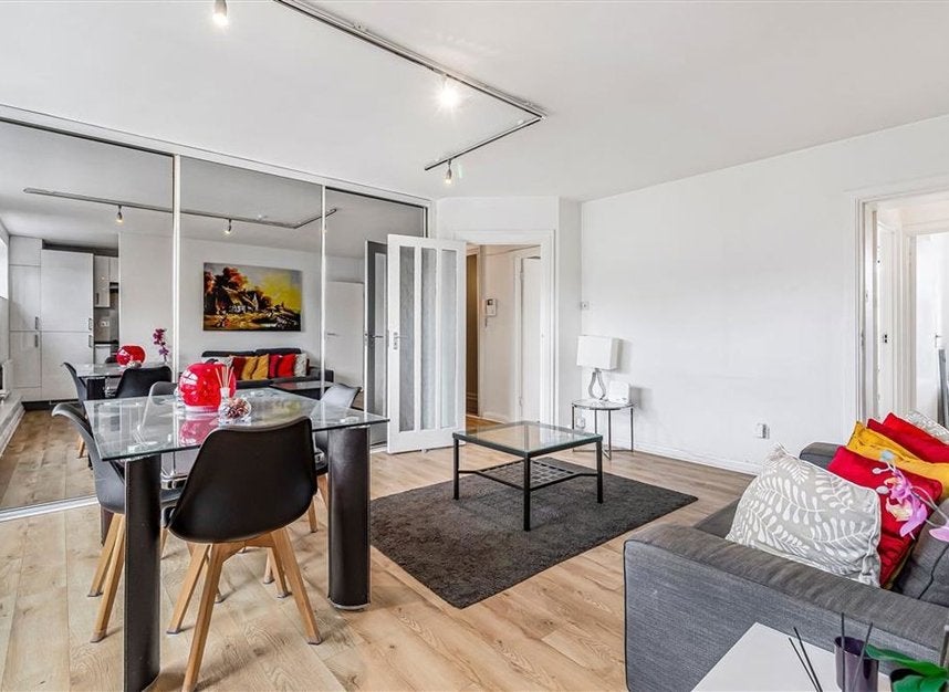 Flat Dean Street in City of Westminster