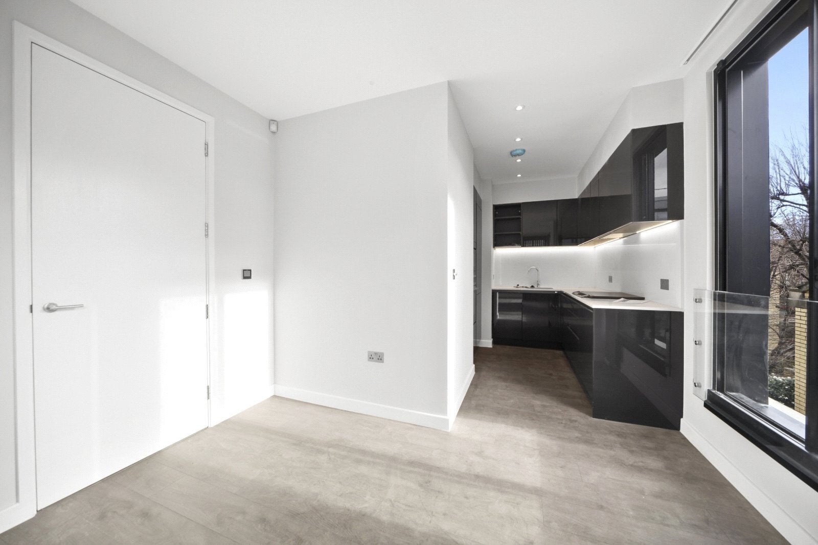 Flat Rochester Place in Greater London