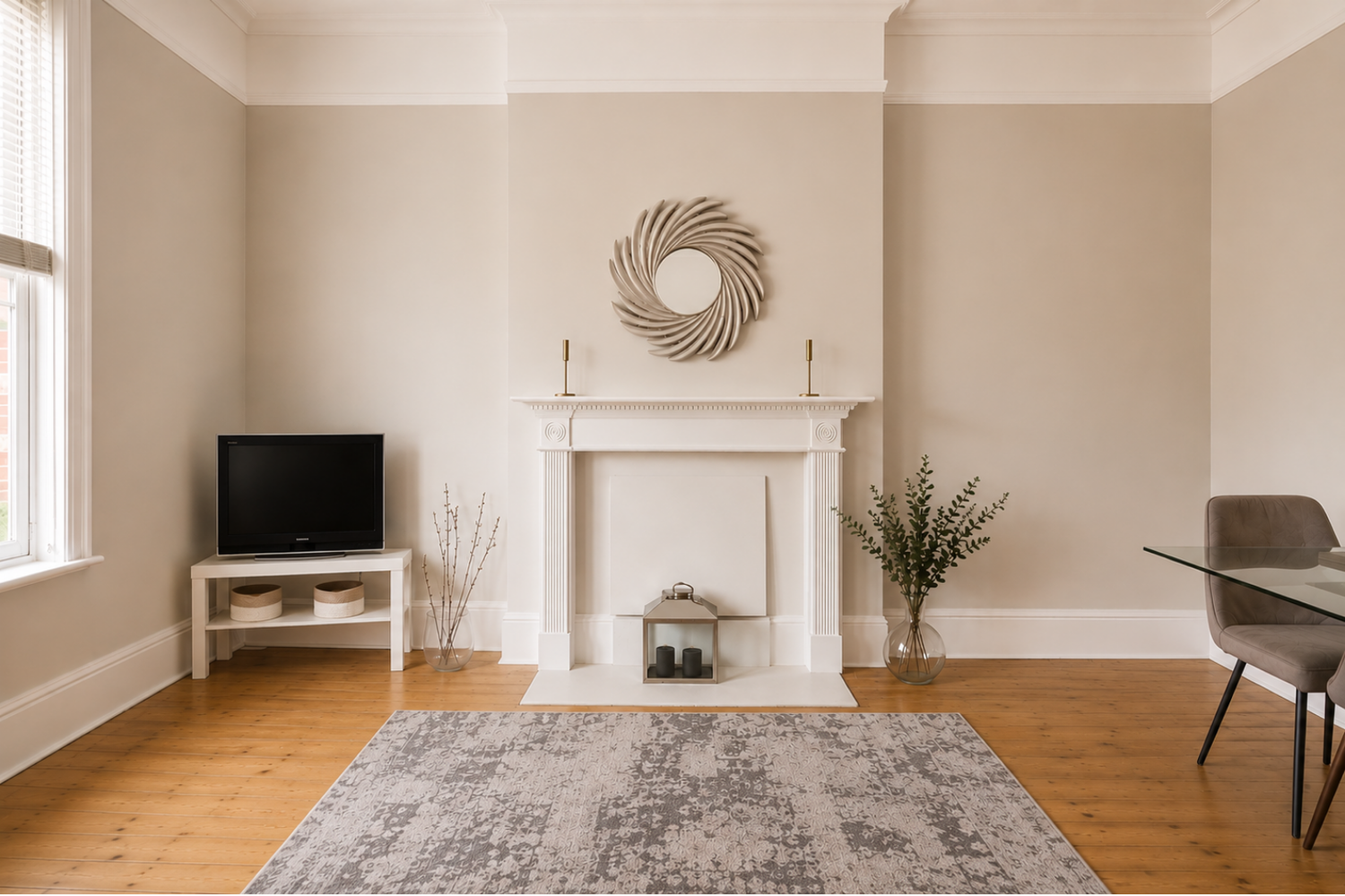 Flat Gleneldon Road in Greater London