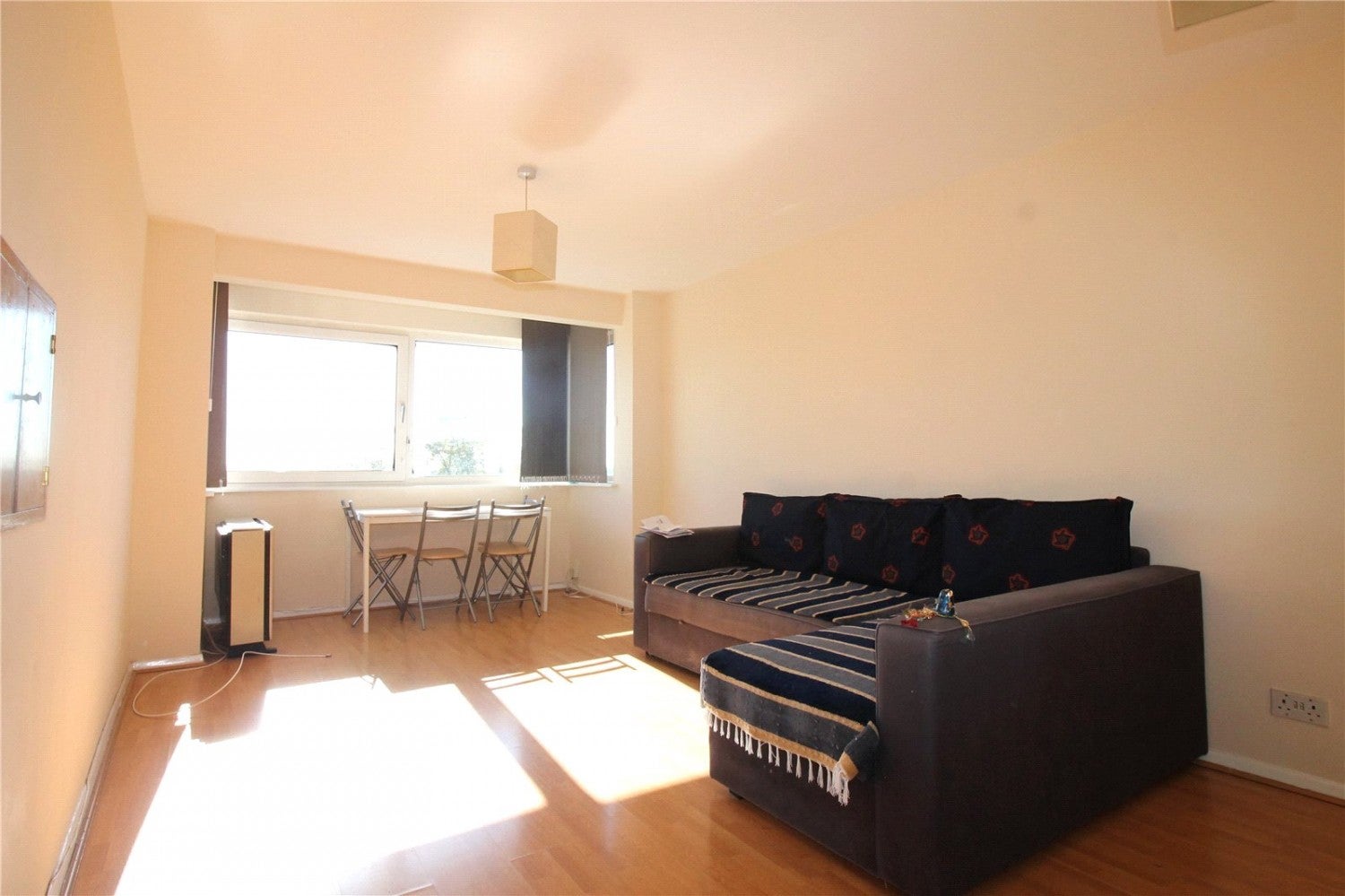 Flat Bridgewater Road in Greater London
