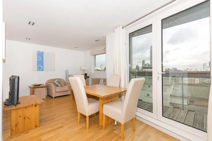 Flat Limeharbour in Greater London