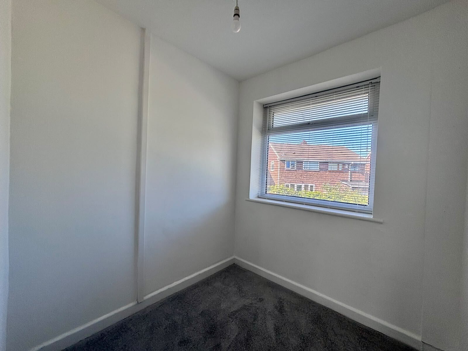 House Shirdley Walk in Kirkby