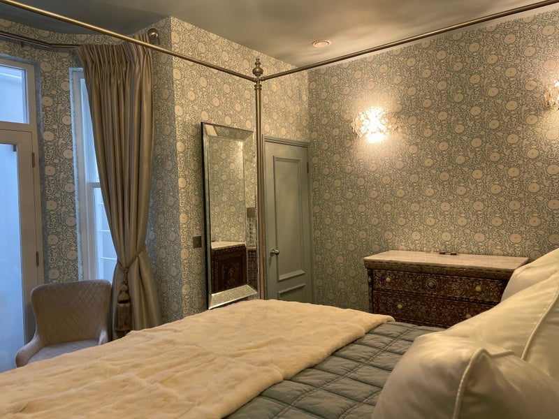 Room Blake Gardens in Greater London