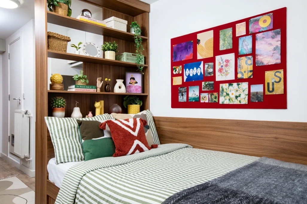 Room Wakley Street in Greater London