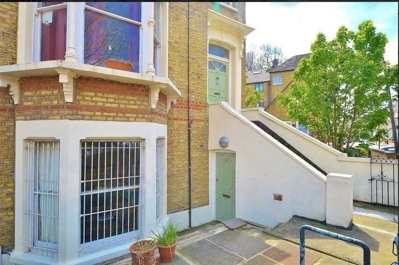 Flat St Mark's Rise in Greater London