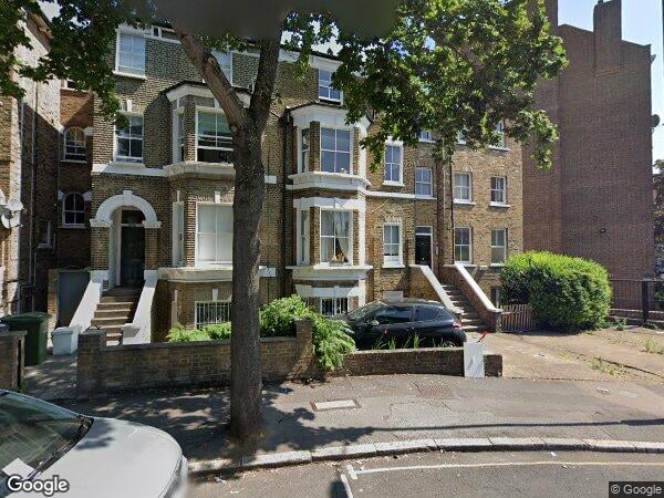 Flat Clapham Road Estate in Greater London