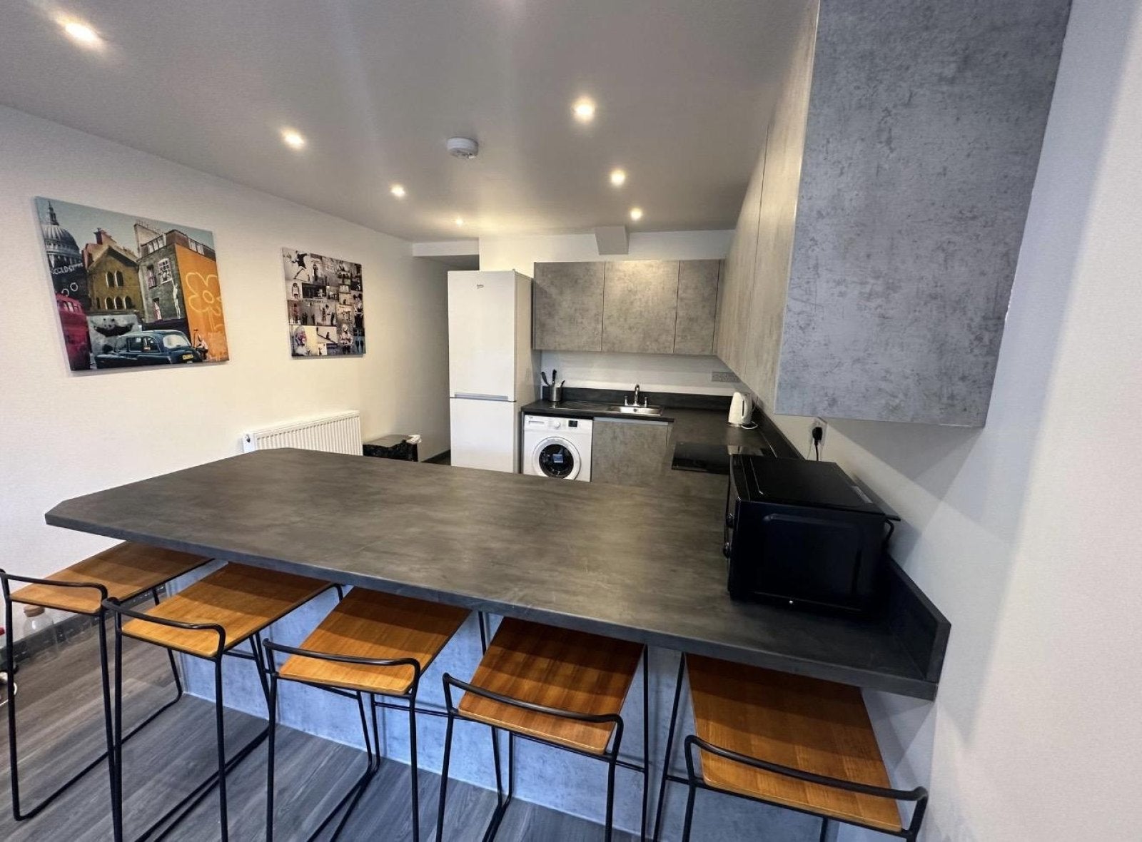 Flat Gulson Road in Coventry