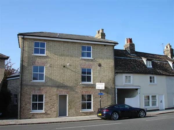 Flat Castle Row in Cambridge
