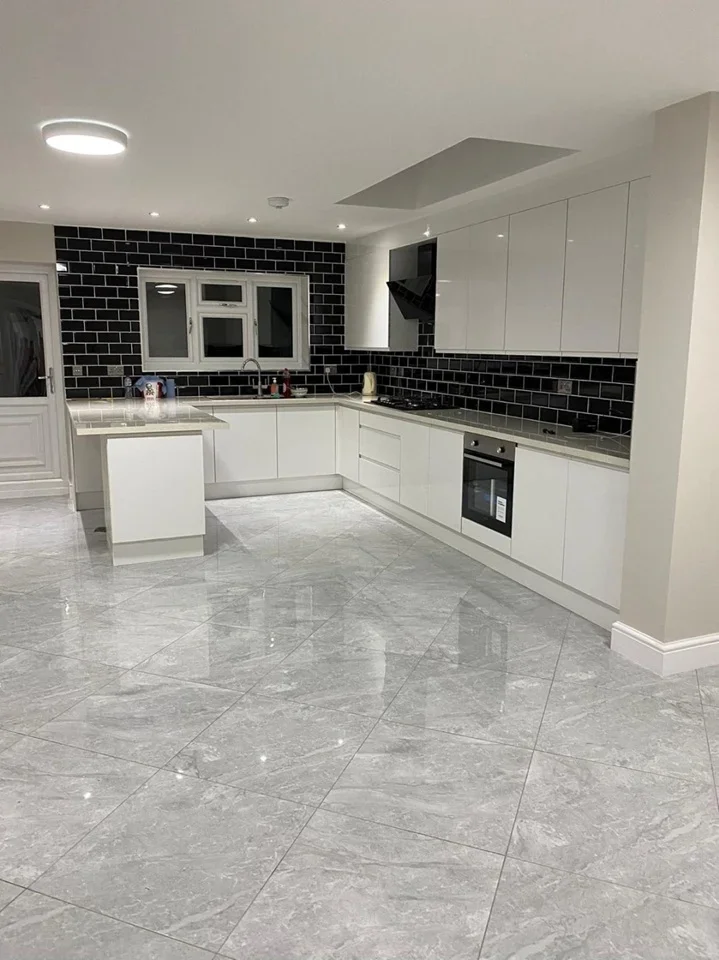 Room Middleham Road in Greater London