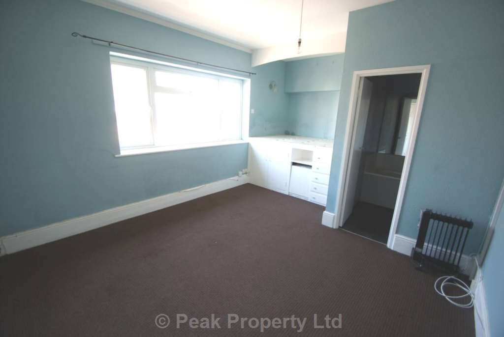 Flat Westborough Road in Southend-on-Sea