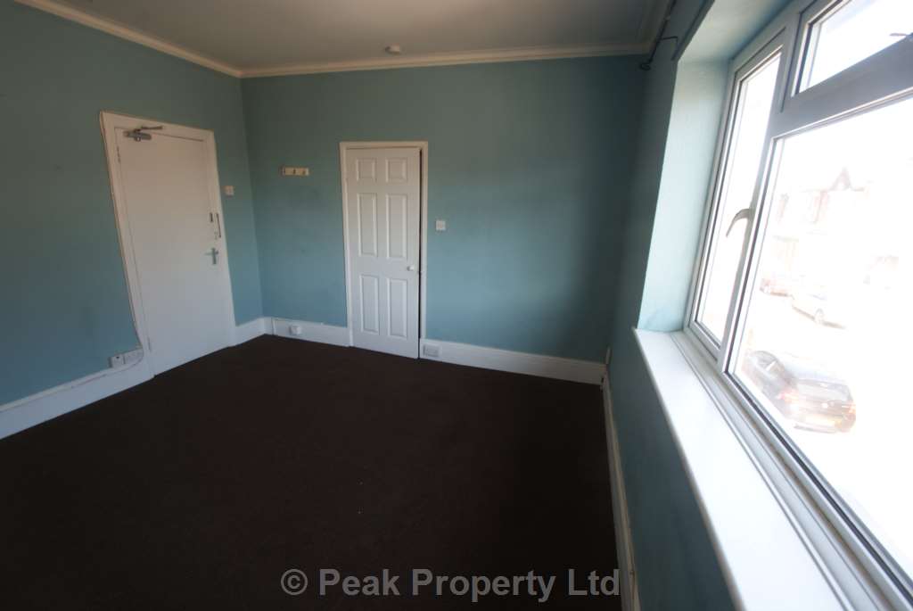 Flat Westborough Road in Southend-on-Sea