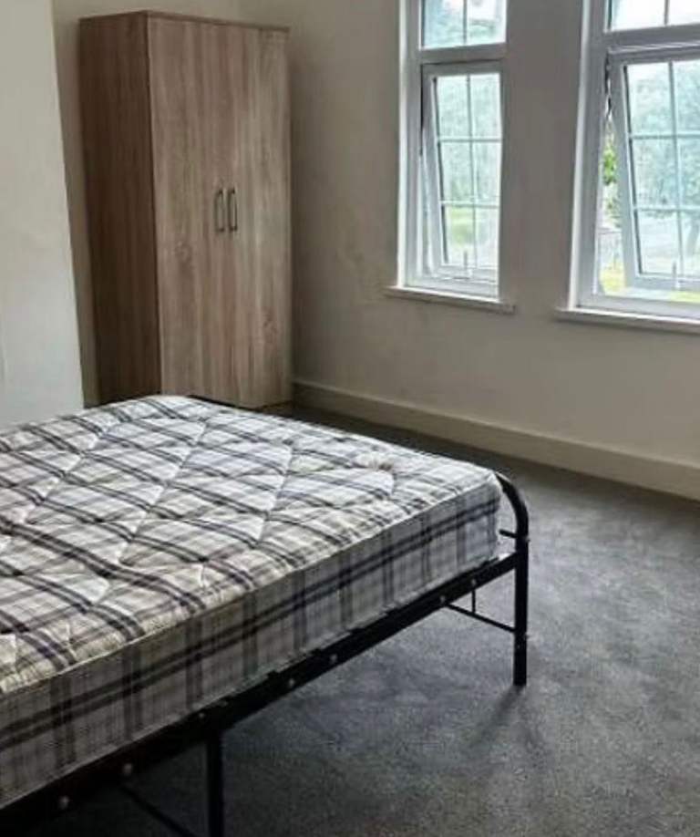 House Gordon Road in Greater London