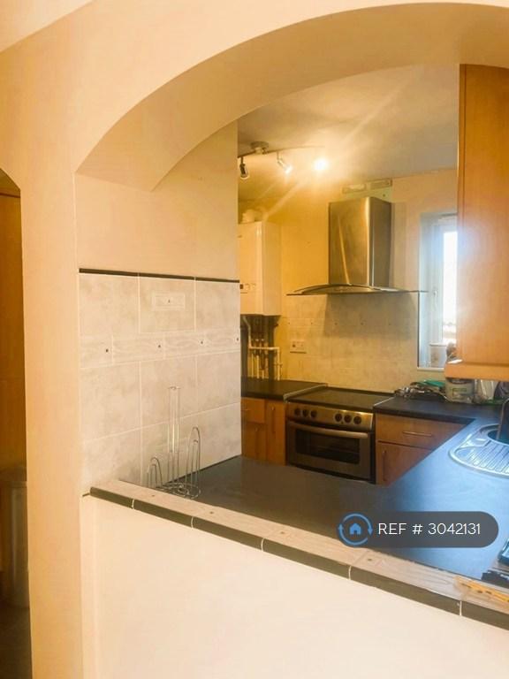 Flat Leecon Way in Rochford
