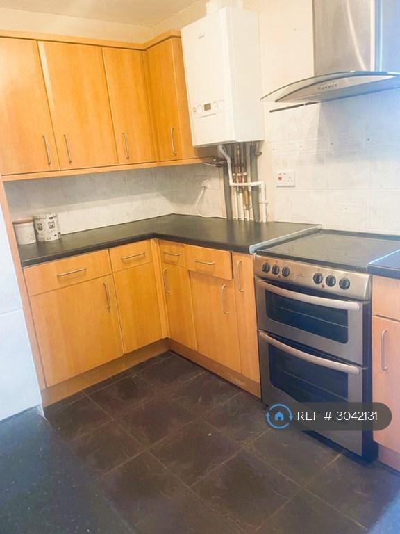 Flat Leecon Way in Rochford