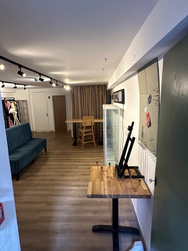 Room Lordship Lane in Greater London