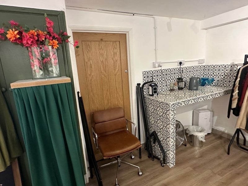 Room Lordship Lane in Greater London