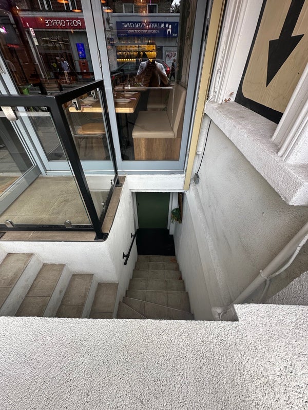 Room Lordship Lane in Greater London