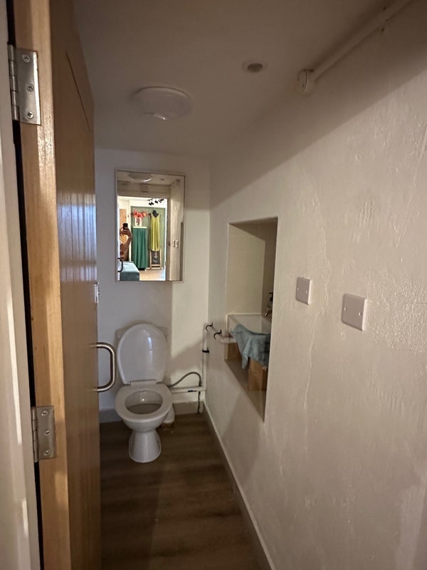 Room Lordship Lane in Greater London