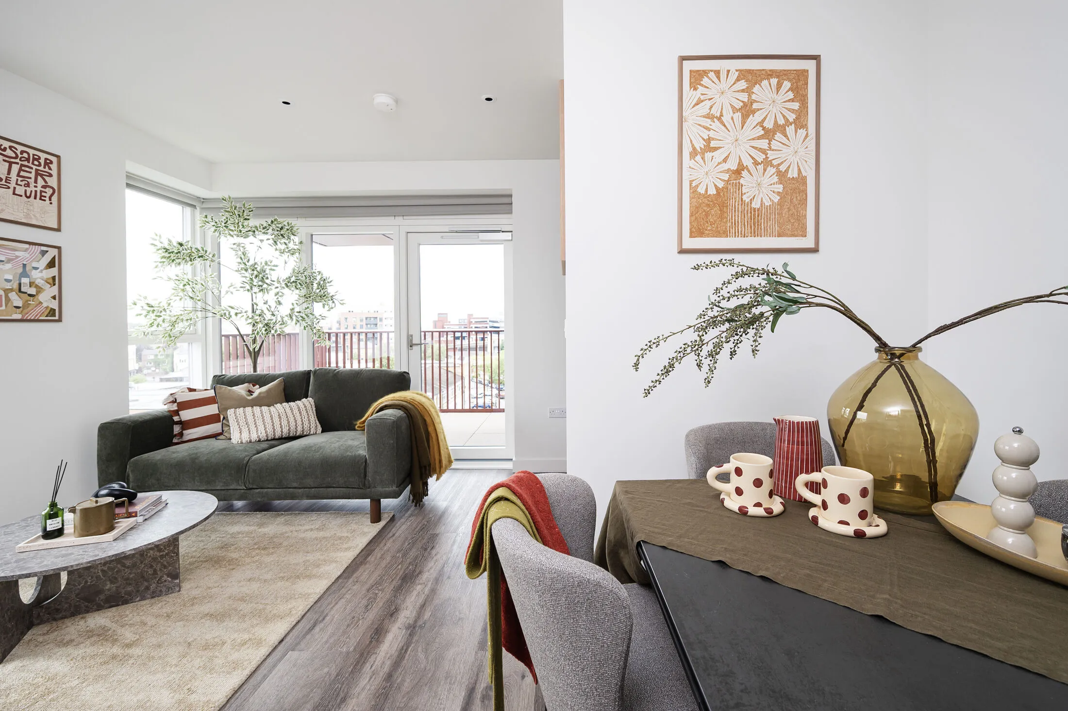 Flat Foundry Court in London