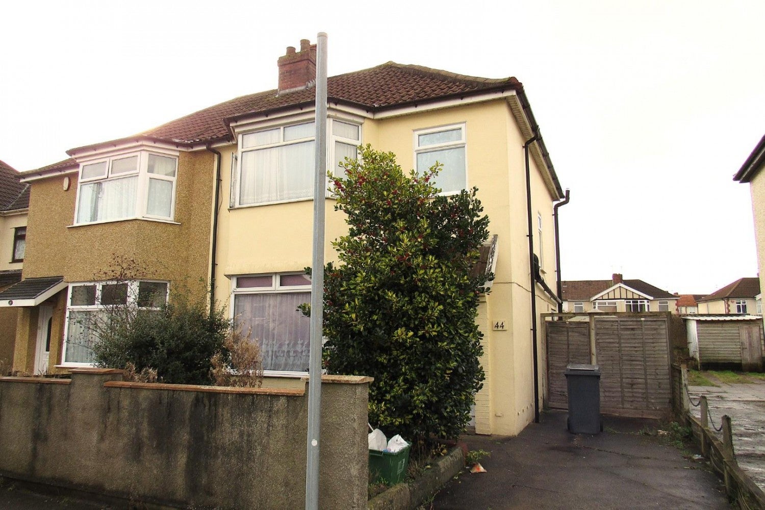 Flat Wades Road in Bristol
