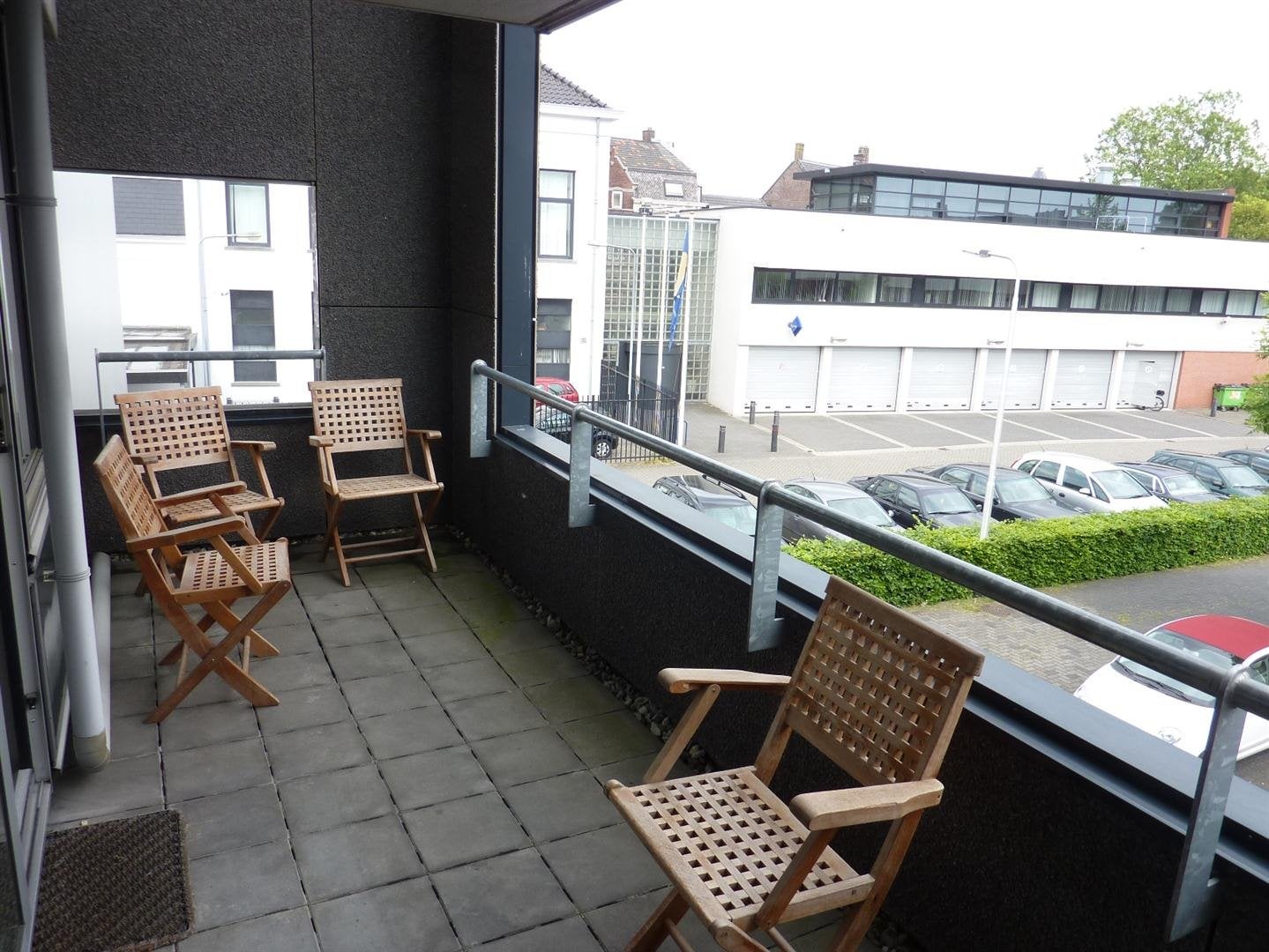Appartement te huur: Mr. J.H. de Pontplein 39, Tilburg