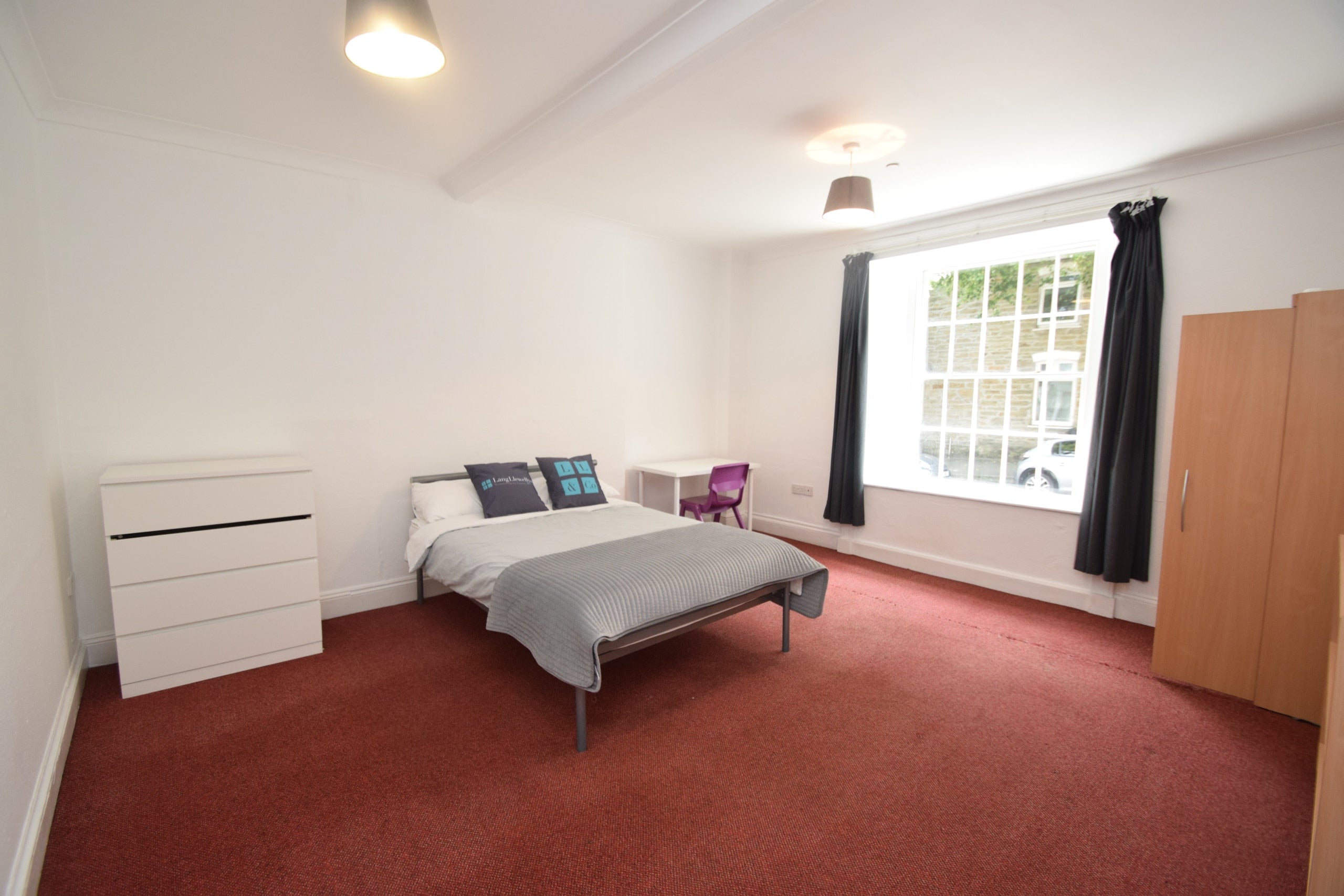 Room Killigrew Street in Falmouth
