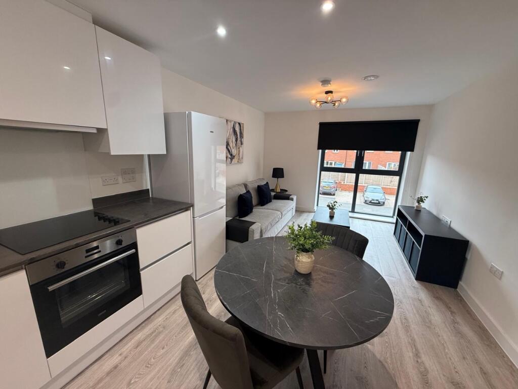 Flat Bilsborrow Avenue in Derby