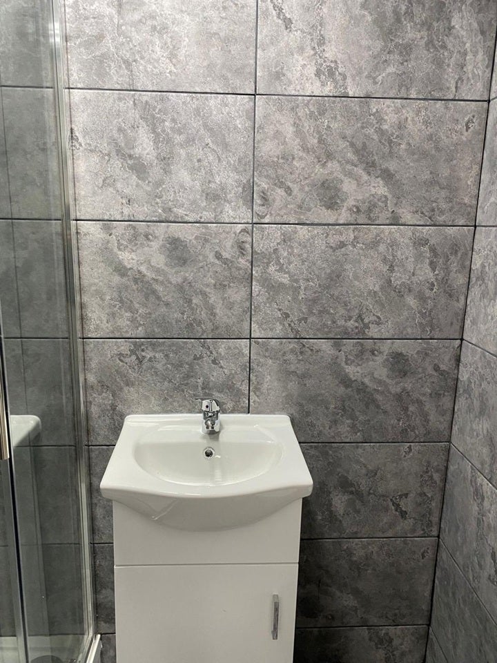 Room Sedgwick Avenue in Greater London