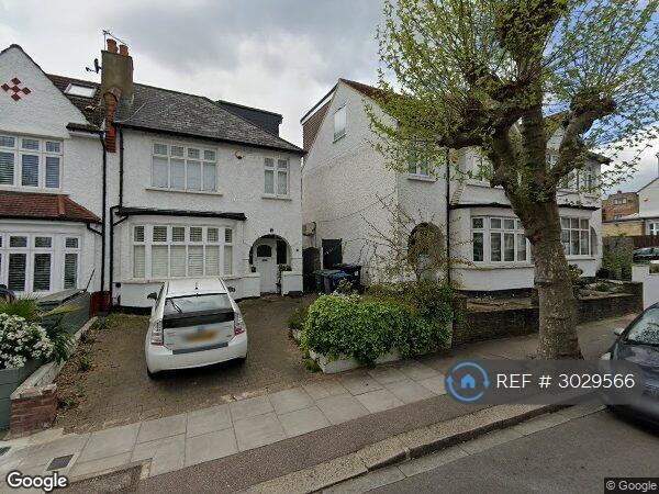 House Avondale Road in Greater London