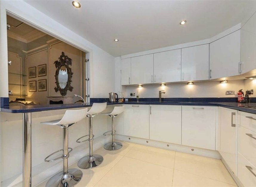 Flat Gloucester Square in City of Westminster