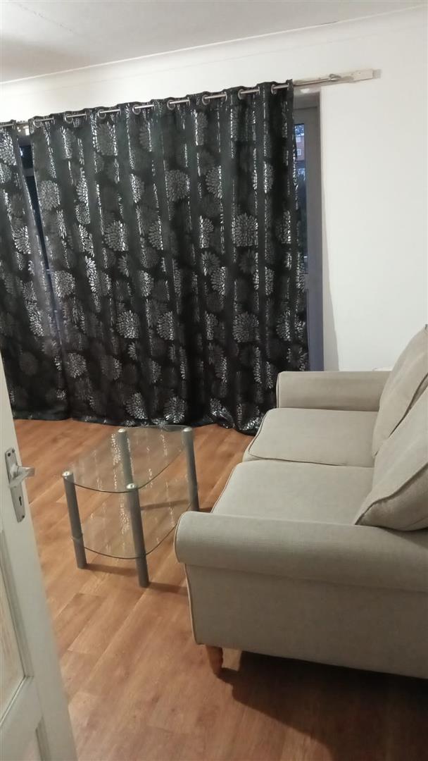 Flat Portarlington Road in Bournemouth