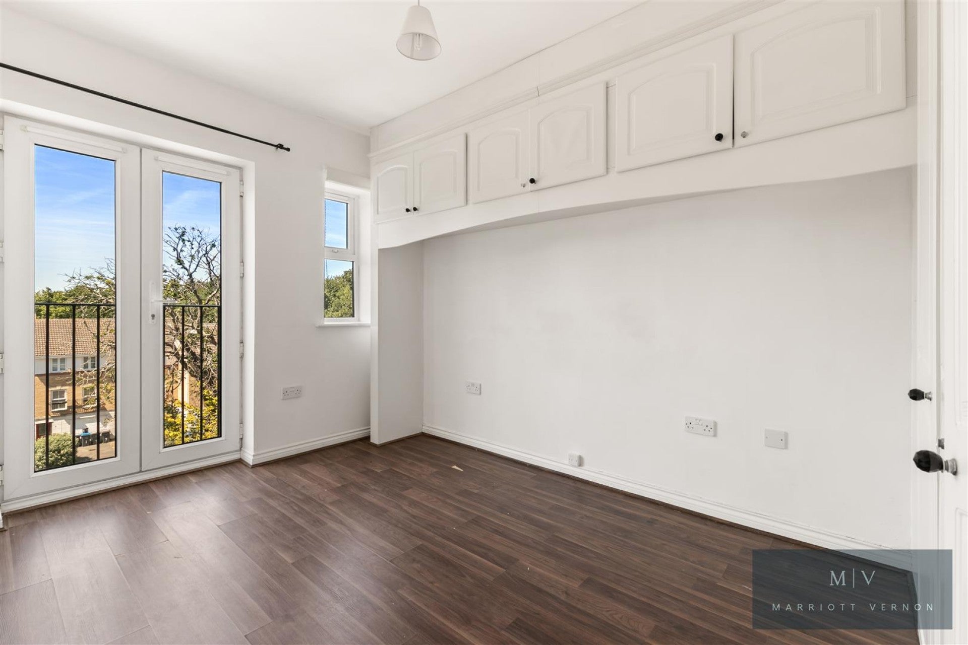 Flat Wells Close in Greater London