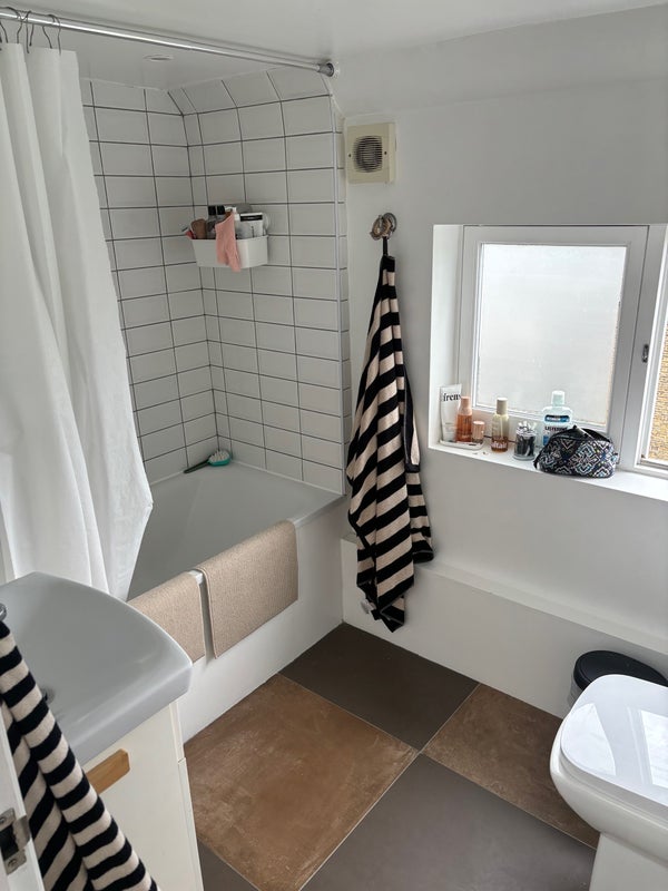 Room Kennington Park Road in Greater London