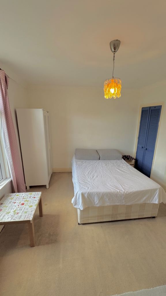 Room Billinton Hill in Greater London