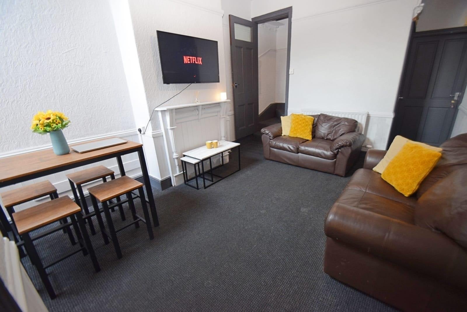 Flat Leek Road in Stoke-on-Trent