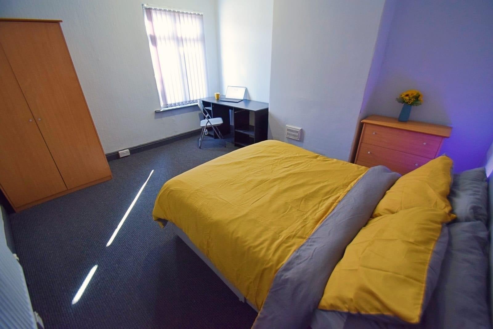 Flat Leek Road in Stoke-on-Trent